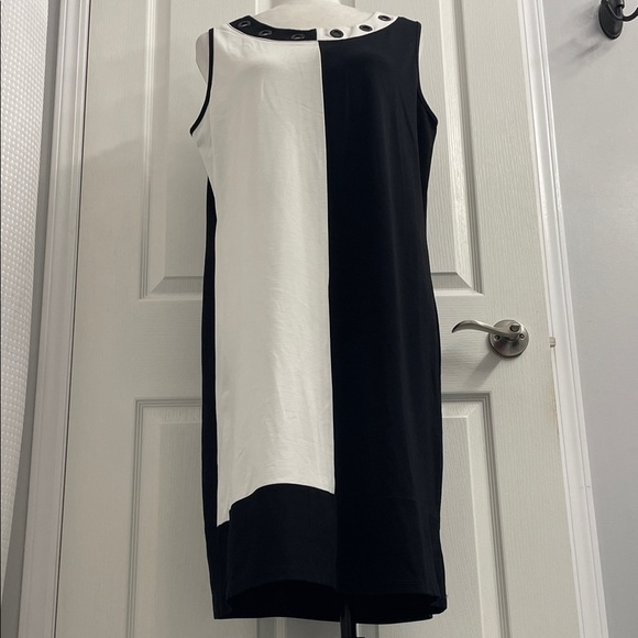 ZOE Color Block Sleeveless Shift Dress Grommet Neck  Black & WhiteSize L - Picture 3 of 9